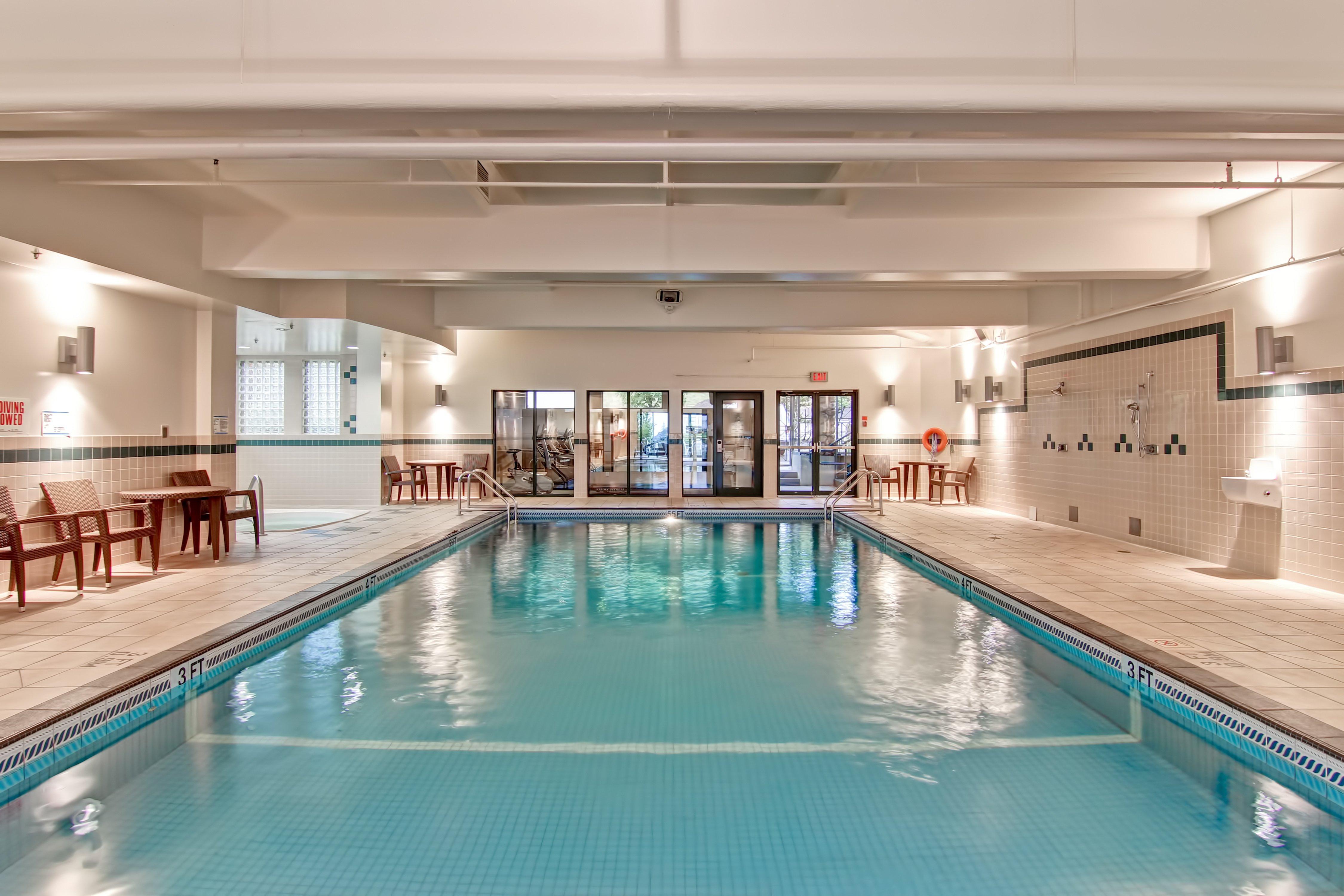 Holiday Inn Express Kamloops By Ihg מראה חיצוני תמונה